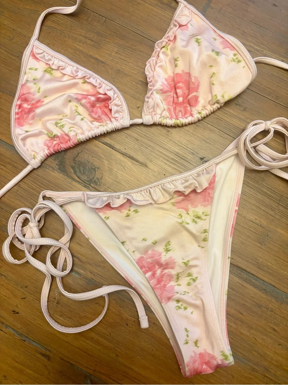 Frankie’s bikinis x Sydney Sweeney Mio Amore bikini set
